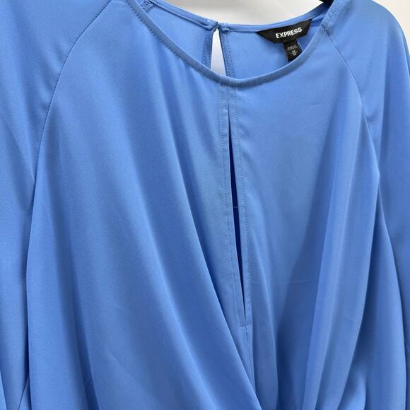 NWT Express Mock Wrap with Front Tie Accent Long Keyhole Neckline Size M - Picture 10 of 10